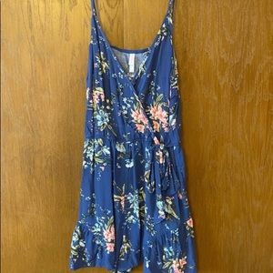 blue floral romper 🌸